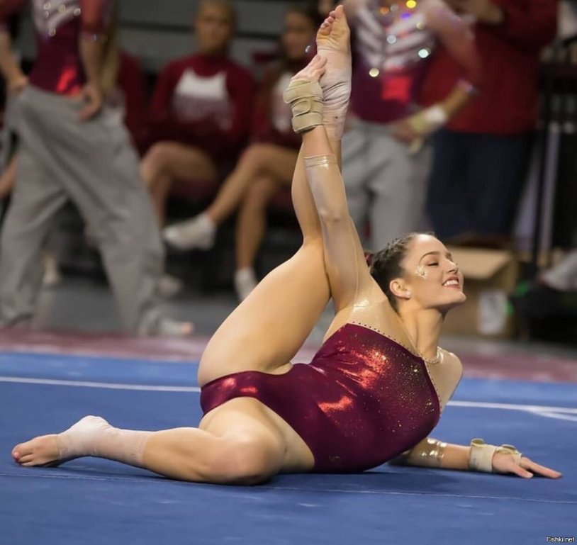 Priests of athletes in rhythmic gymnastics