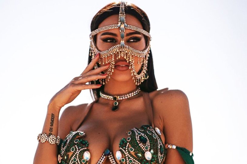 Oksana Samoilova in Dubai