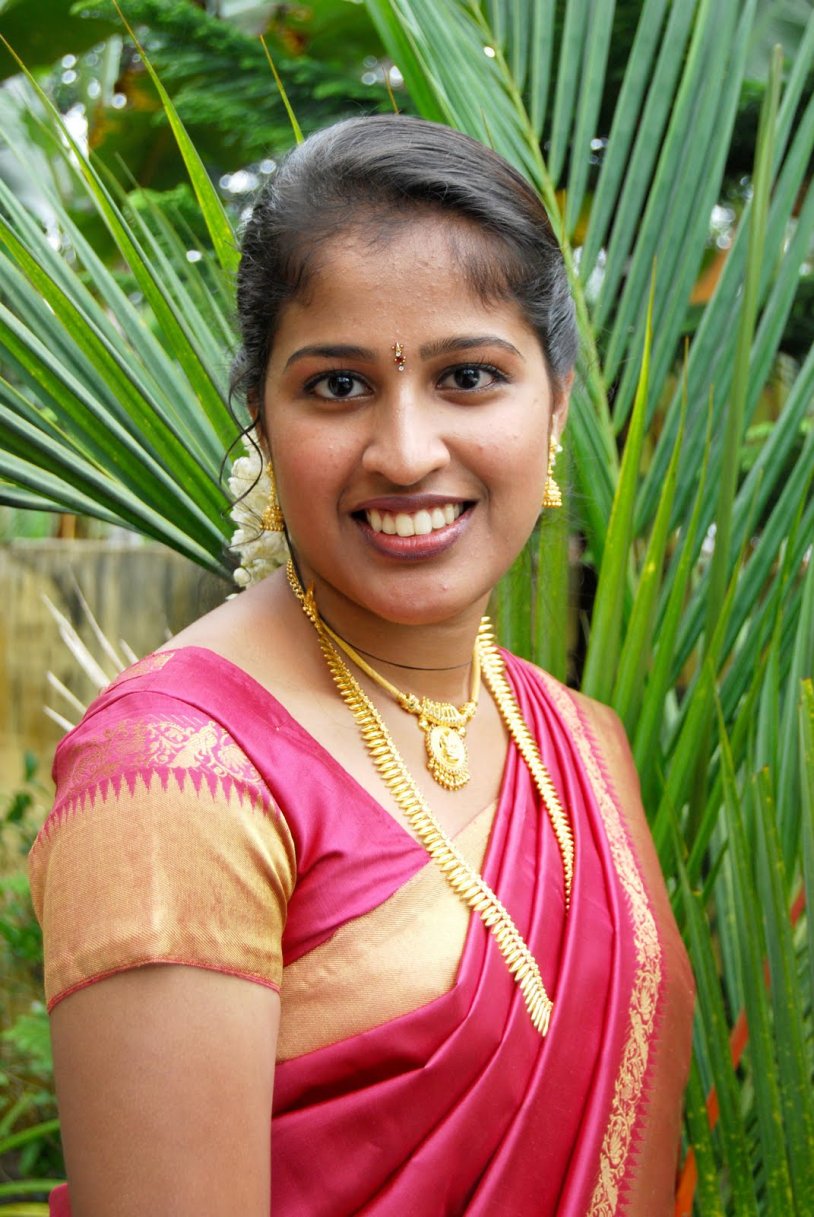 Indian women urinate