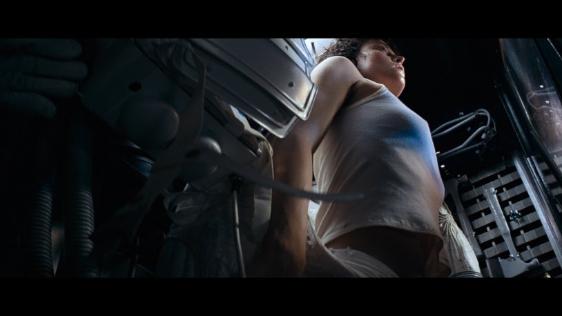 Ellen Ripley in underwear