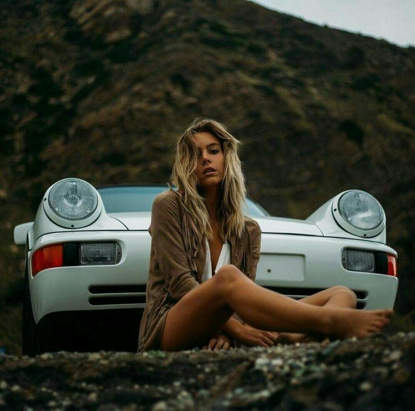 Porsche 911 and girl