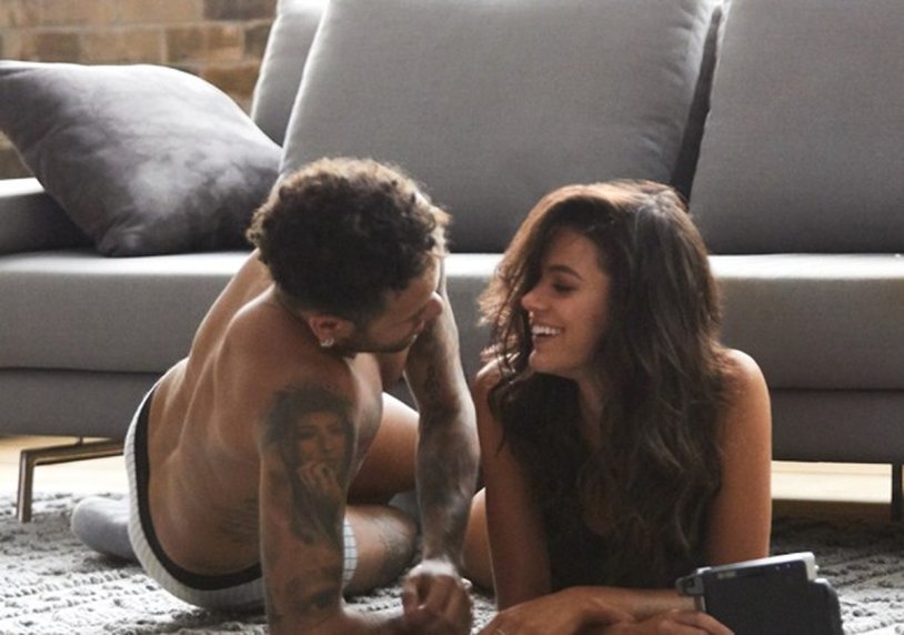 Neymar and his girlfriend