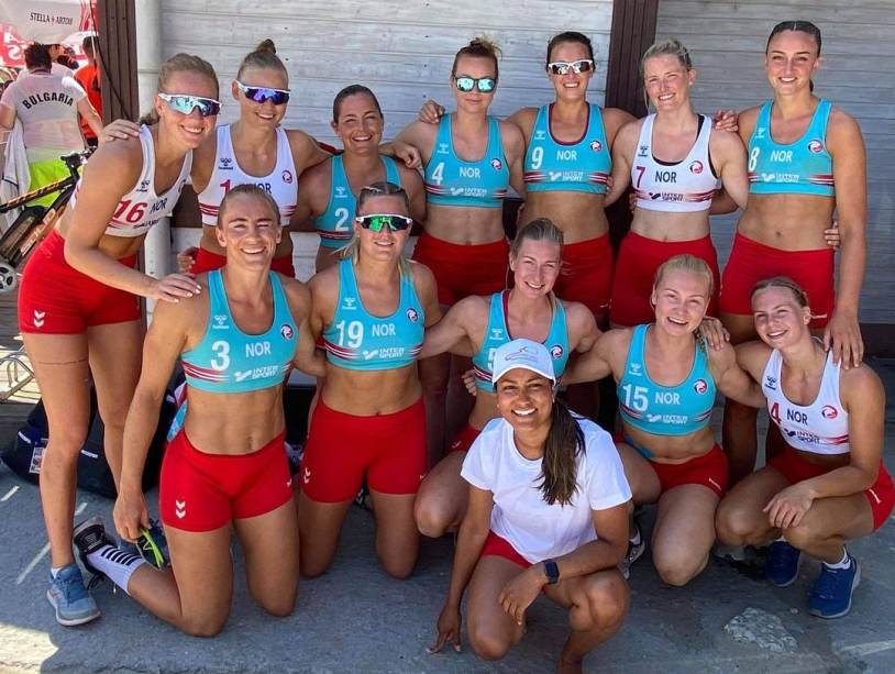 Women's team of Norway in beach handball