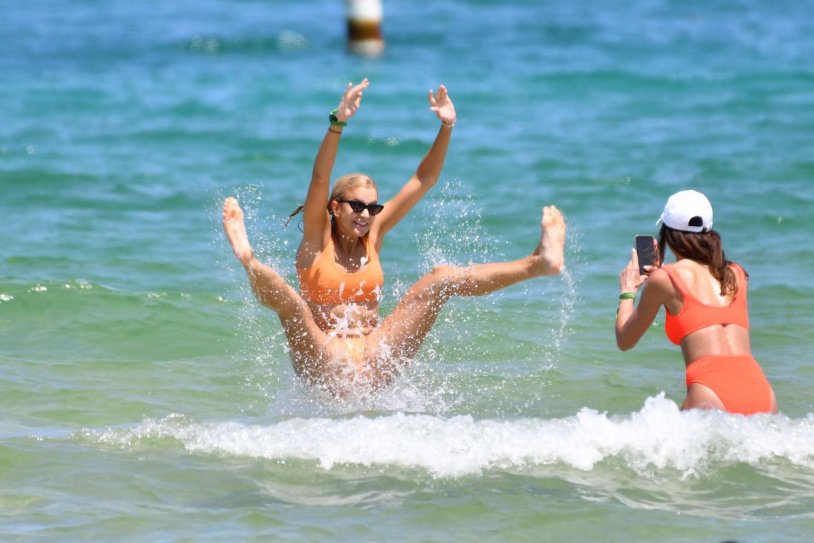 Sabina Gadeki Bikini