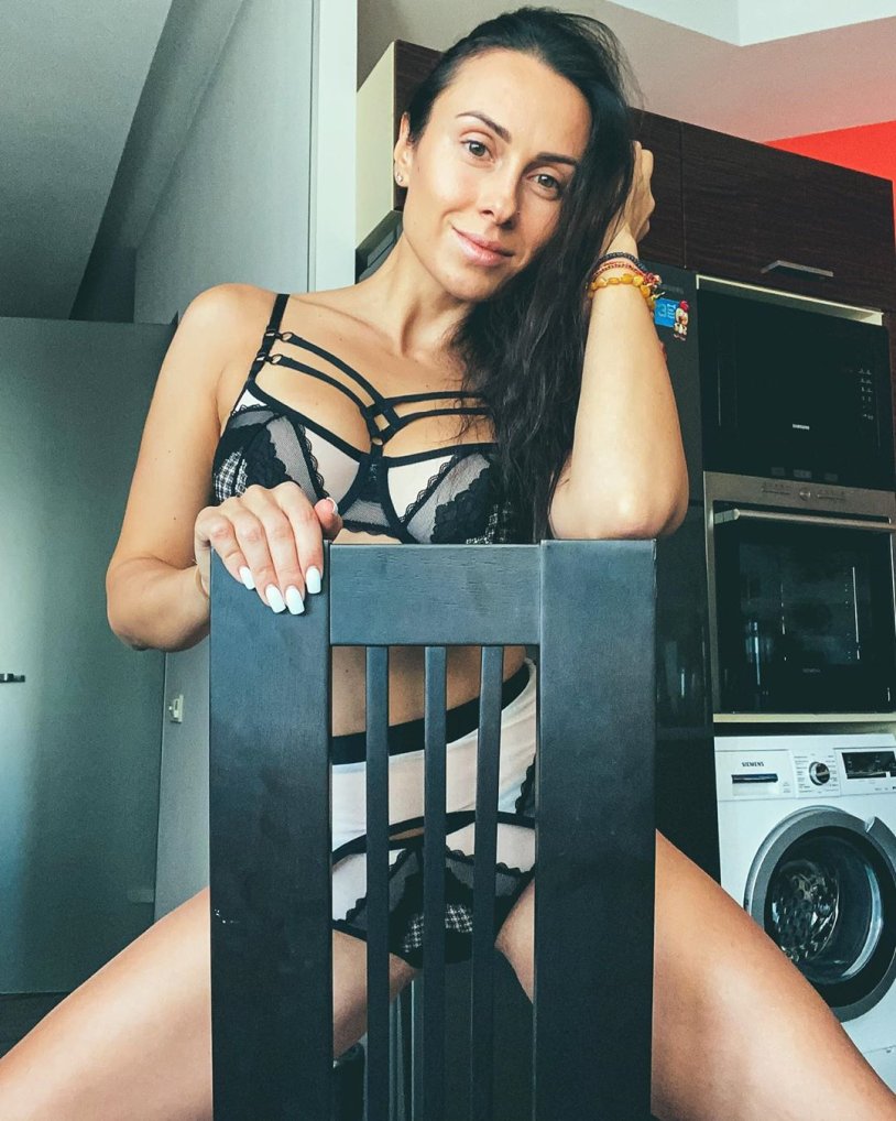 Nana (Anastasia Kumayko)