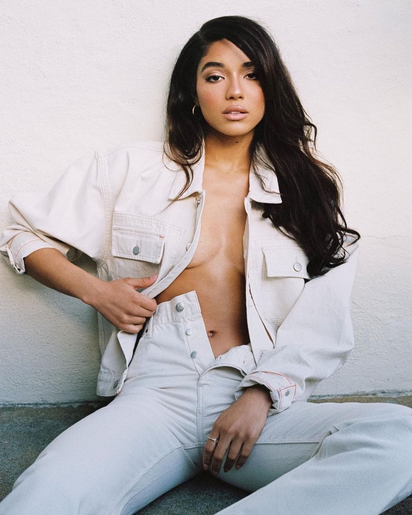 Jovana Ventura model