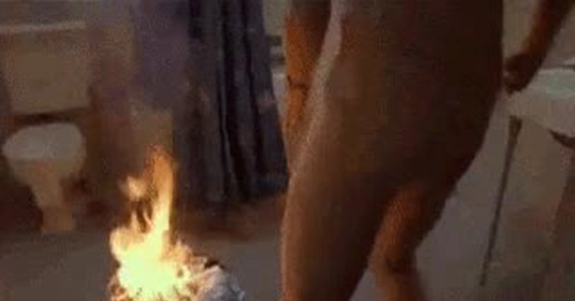 Ace Ventura cries in the shower