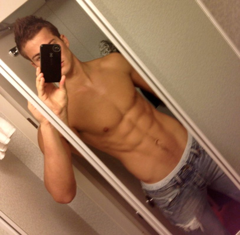 The body of the guy selfie