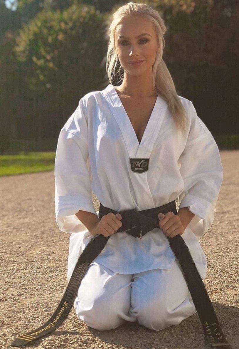 Vivien Halas Karate