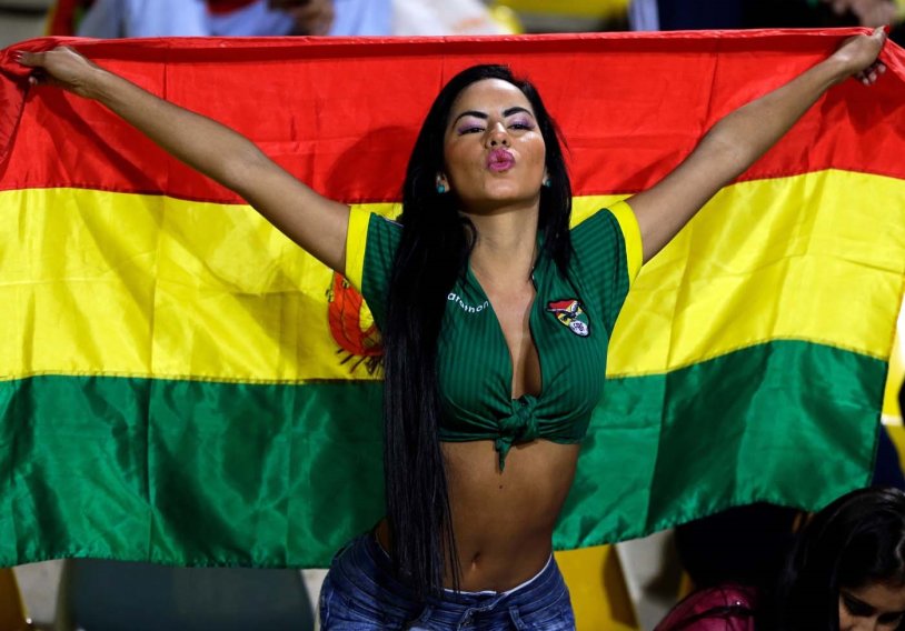 Bolivia football fans