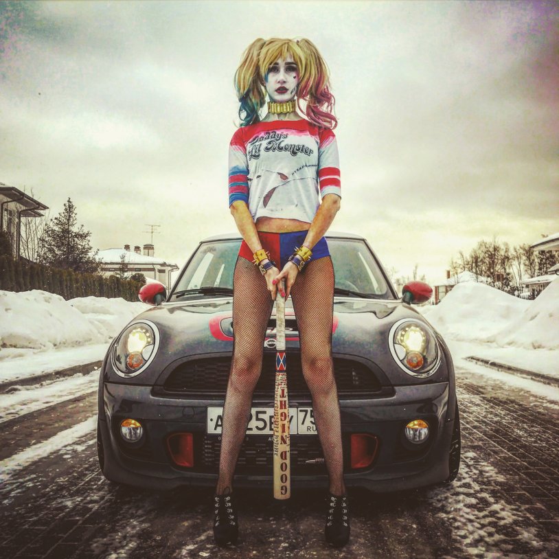 Girl and Mini Cooperation