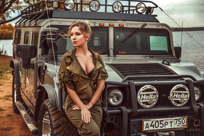 Hammer H1 in camouflage