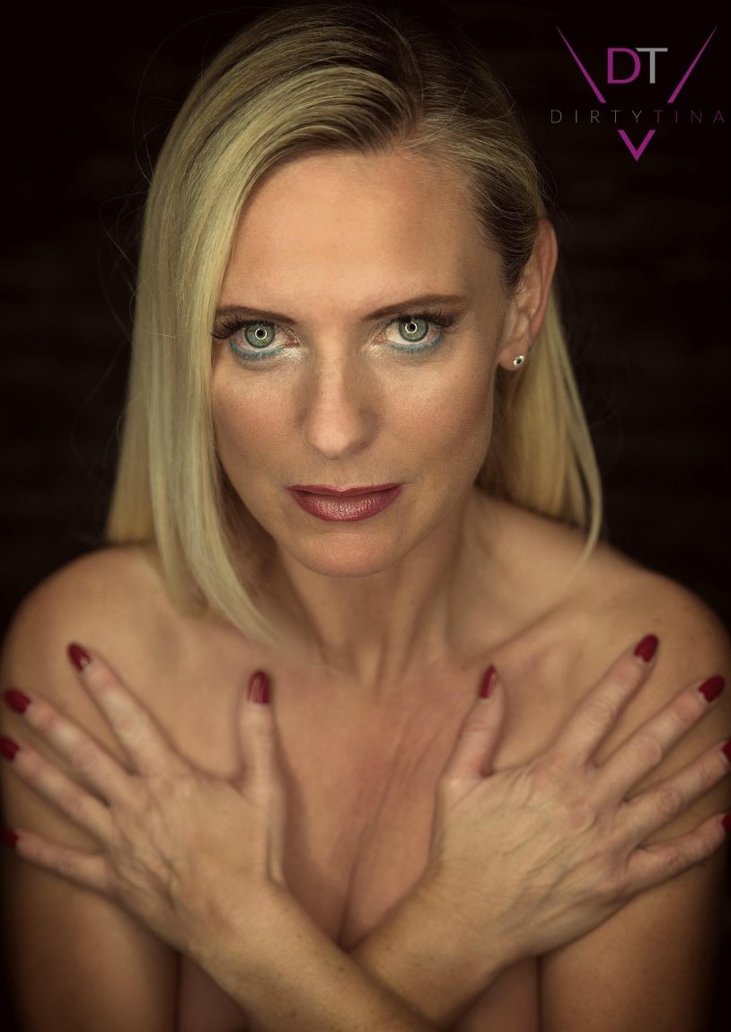 DIRTY TINA 2022