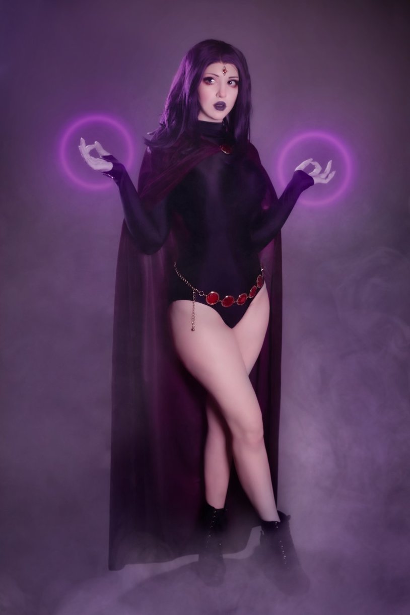 Freya Raven Cosplay Plum Onlifanses