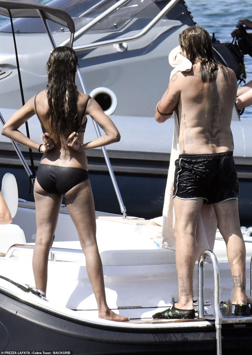 Zoe Saldana drain on a yacht