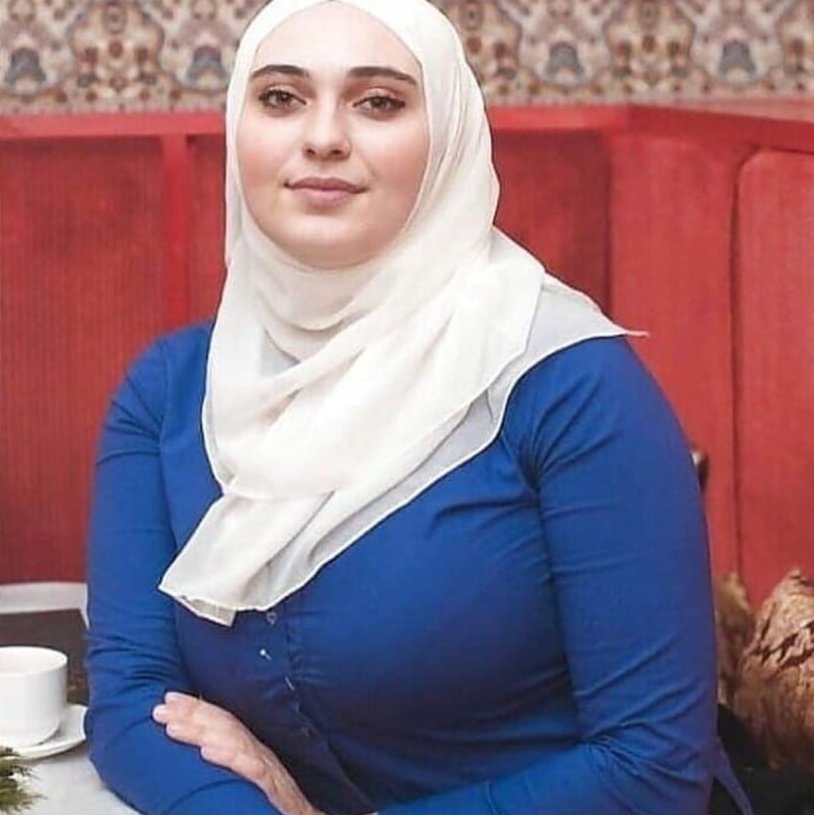 Gita Hadizadeh Model