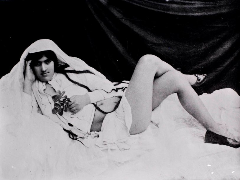 Girls from Saudi Arabia and Iranian girls difference