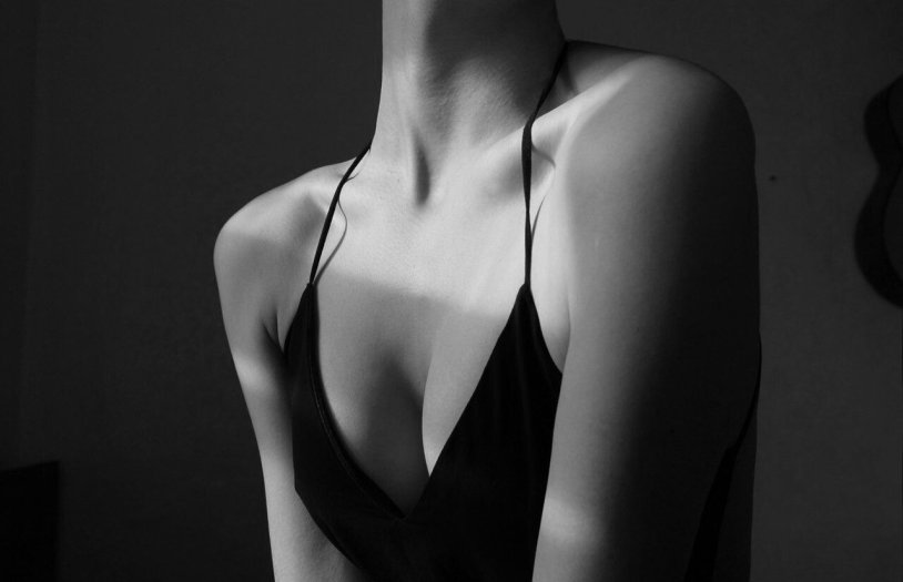 The girl’s shoulder