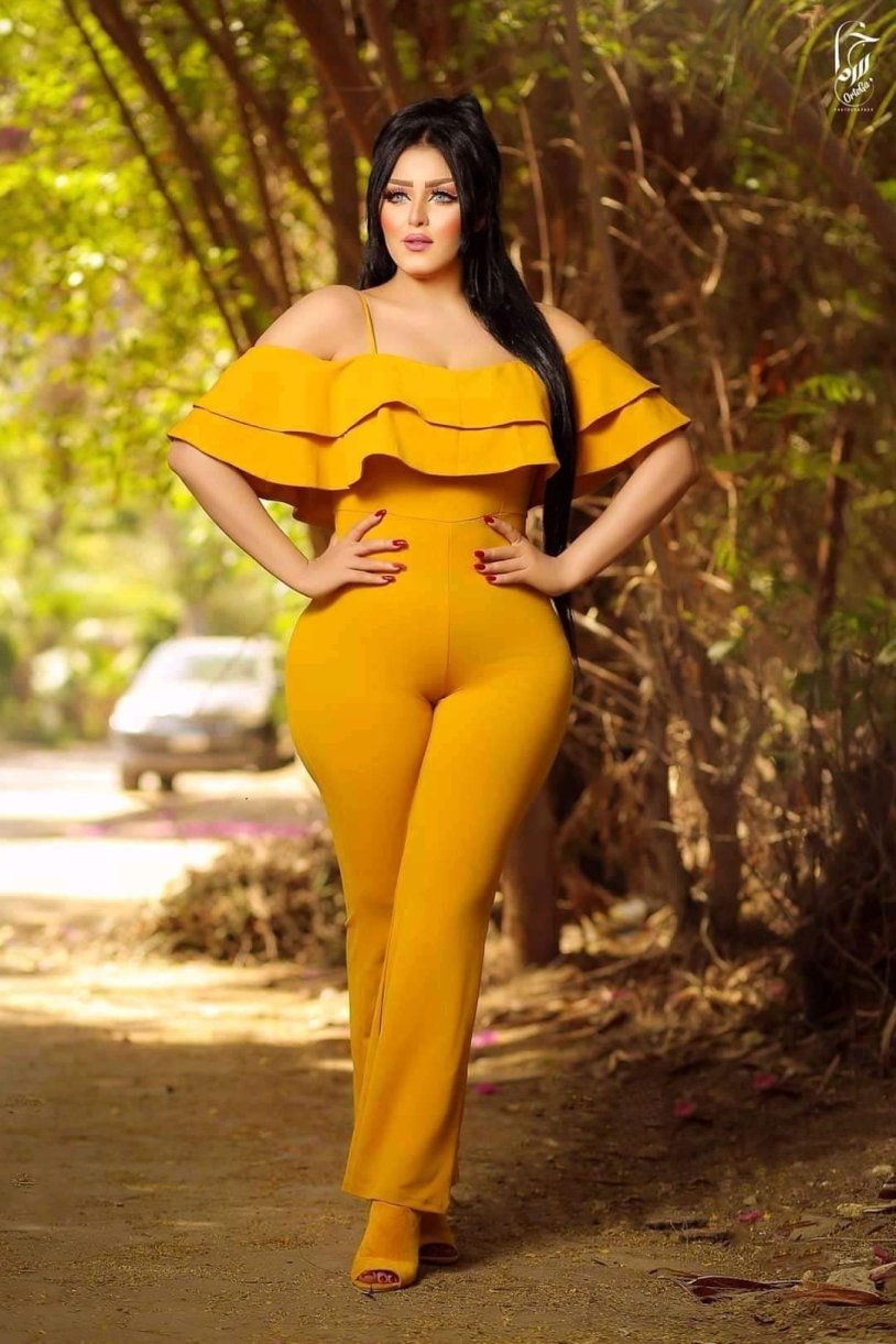 Salma al-shimi model