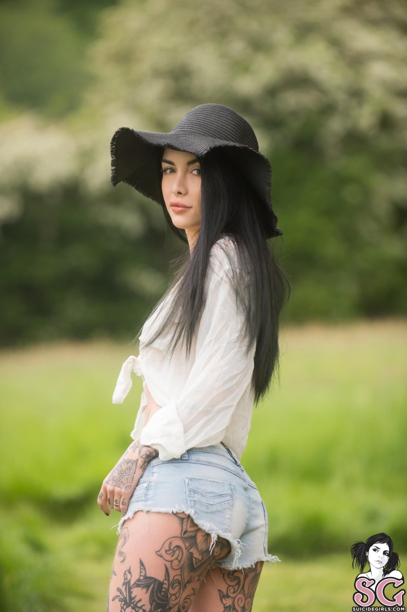 Suicidegirls Radmila