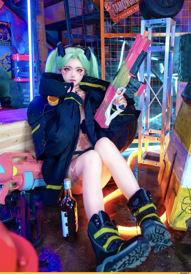 Cyberpunk 2077 Rebecca cosplay