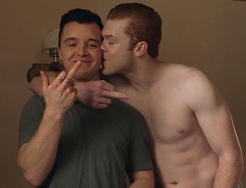 Ian Gallager and Mickey Milkovich kiss