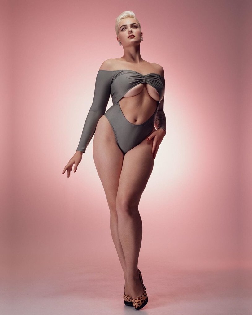 Stefania Ferrario Model 2020