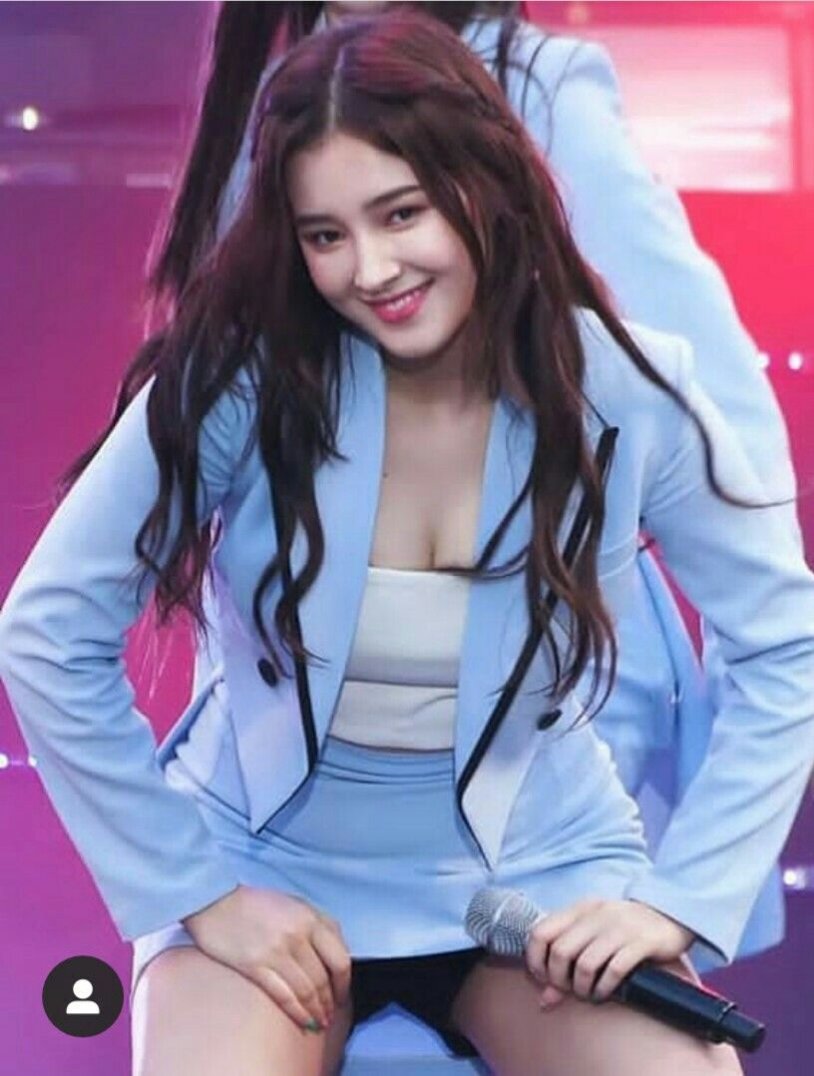 Nancy McDoni Momoland in a swimsuit