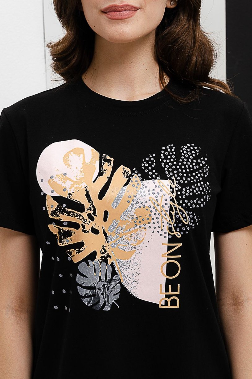 T -shirts are female