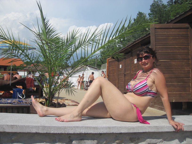 Balzakovsky ladies in bikini