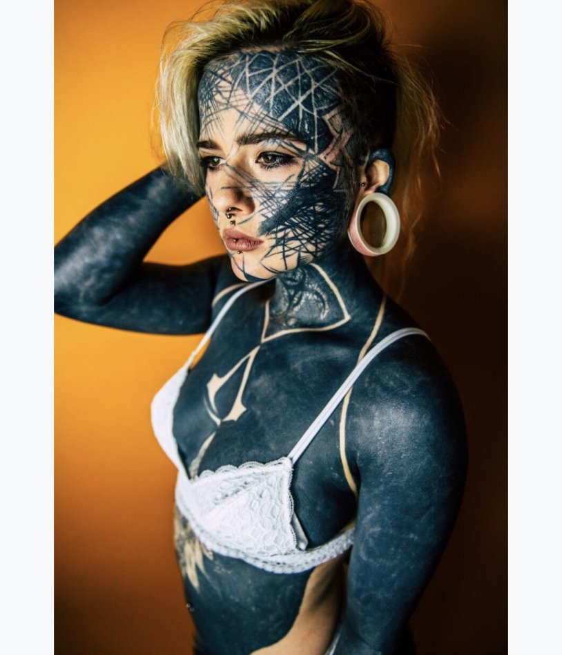 Nadine Anderson without a tattoo