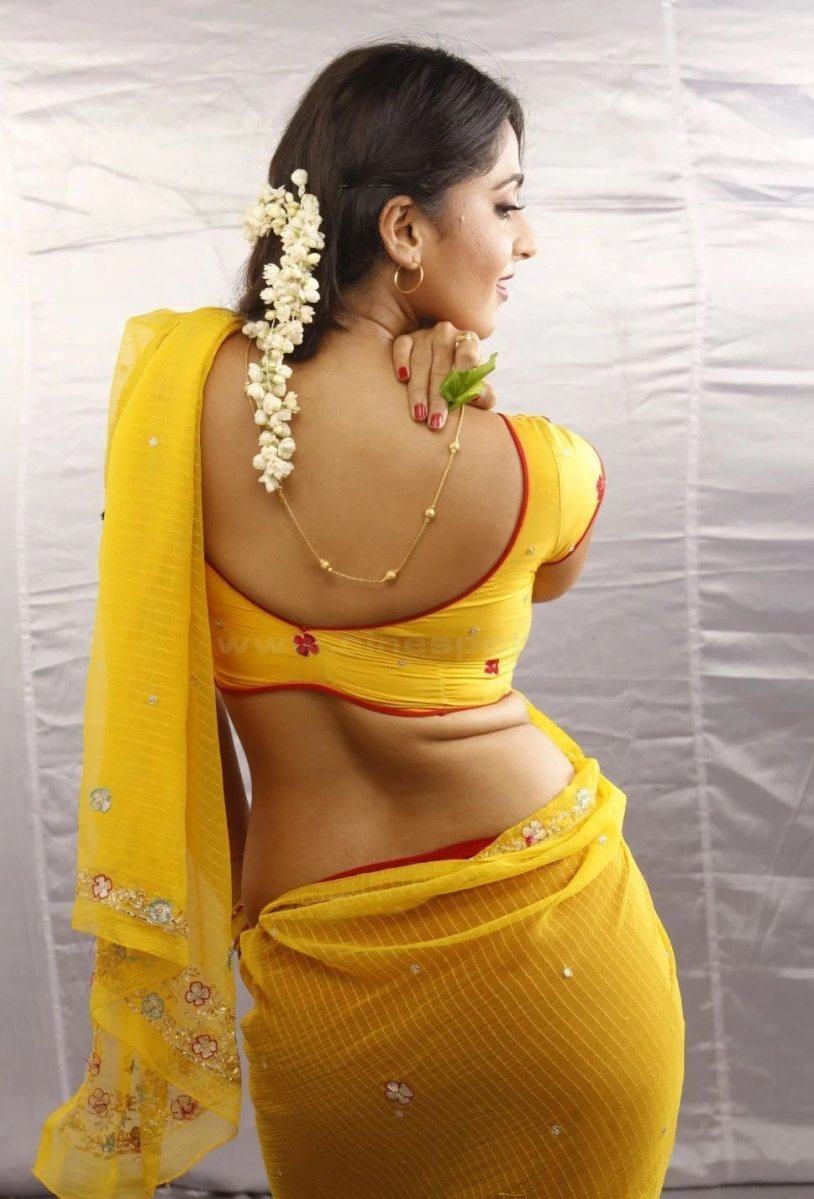 Anushka Shetty Hot Navel