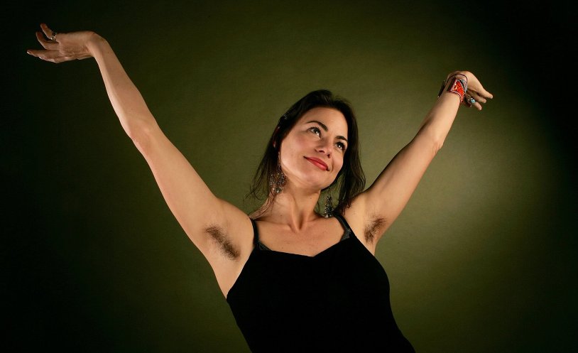 Margaret Kuelly unshaven armpits