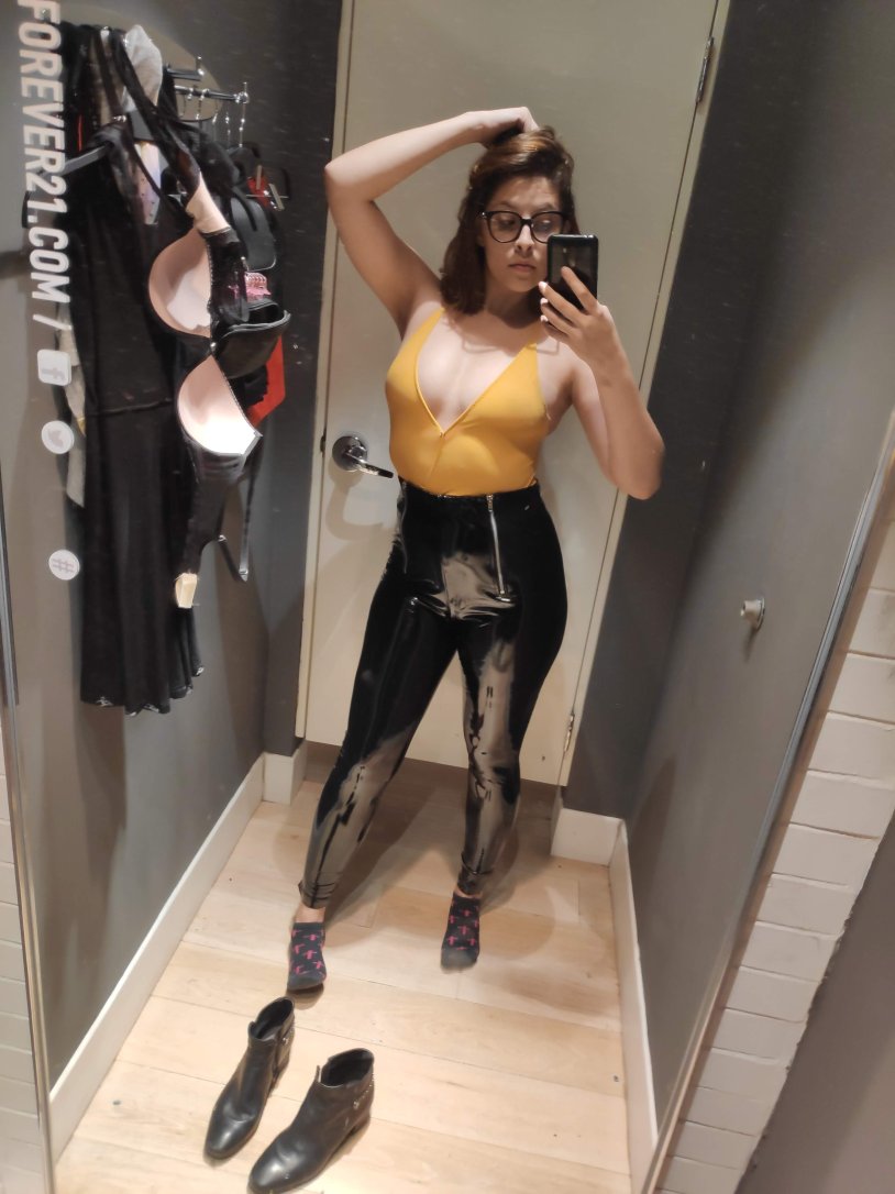 Changing Room Selfie