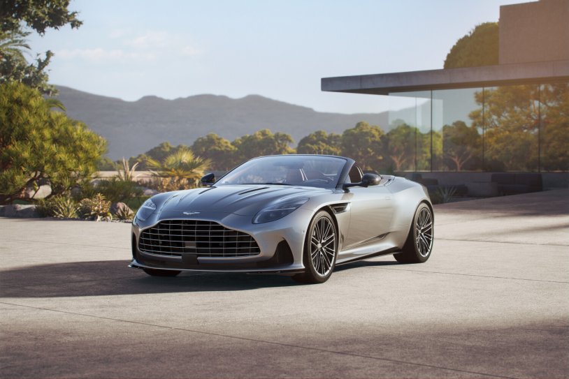 Aston martin db volante