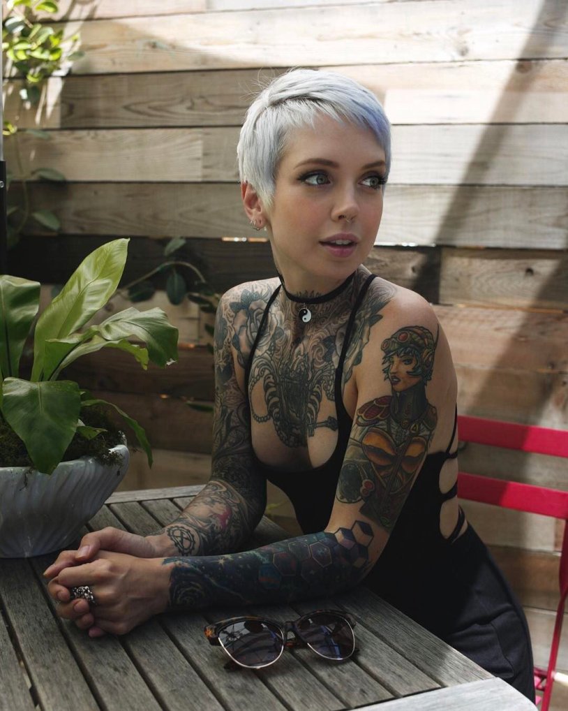 Sarah Mills (Sara X Mills) Tits