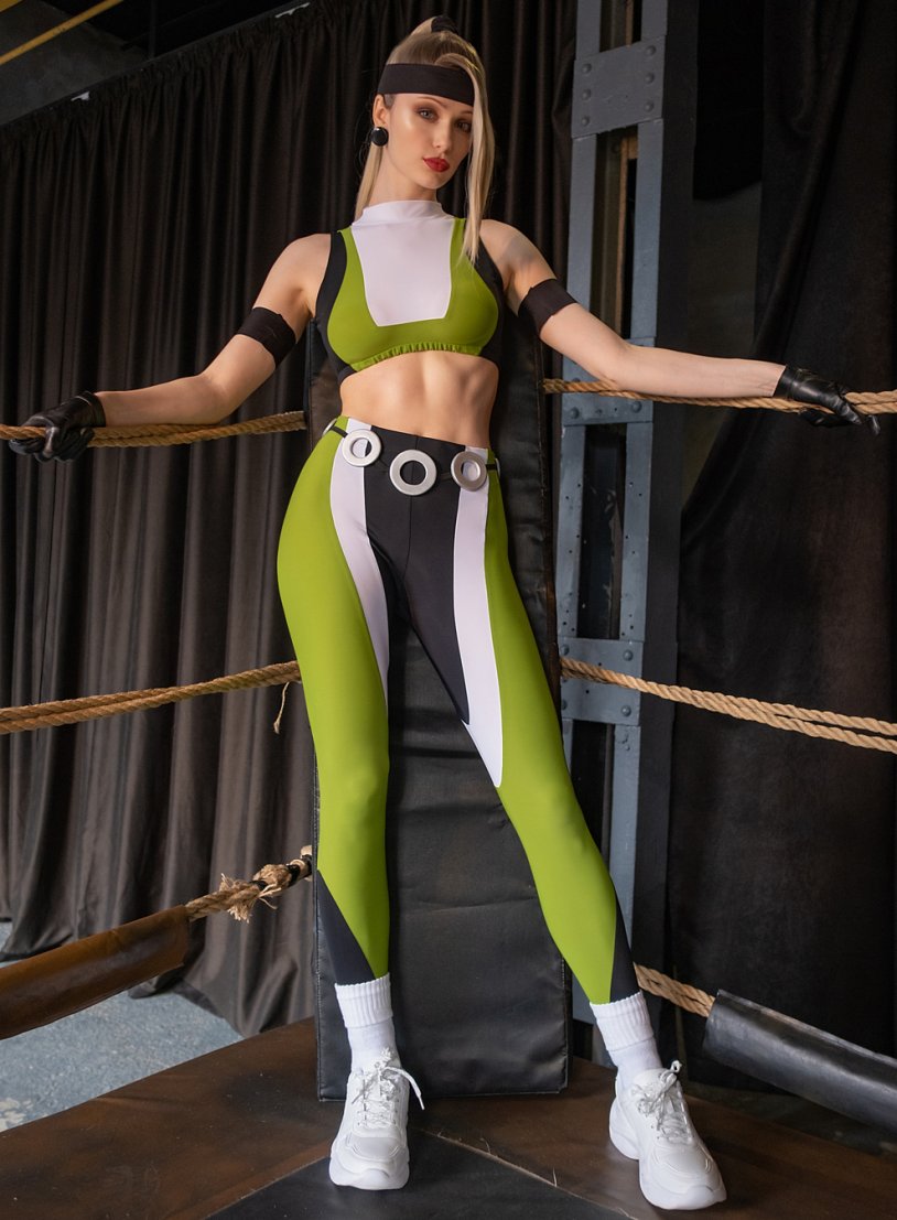 Vlada Lutsak Cosplay Sonya Blade
