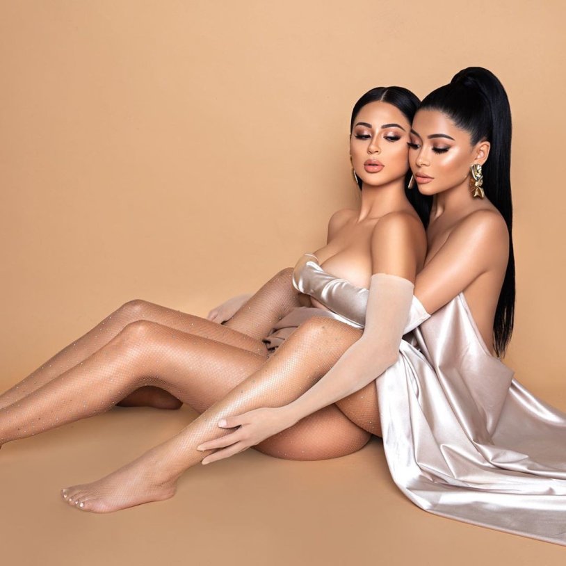 Naked Philippine girls