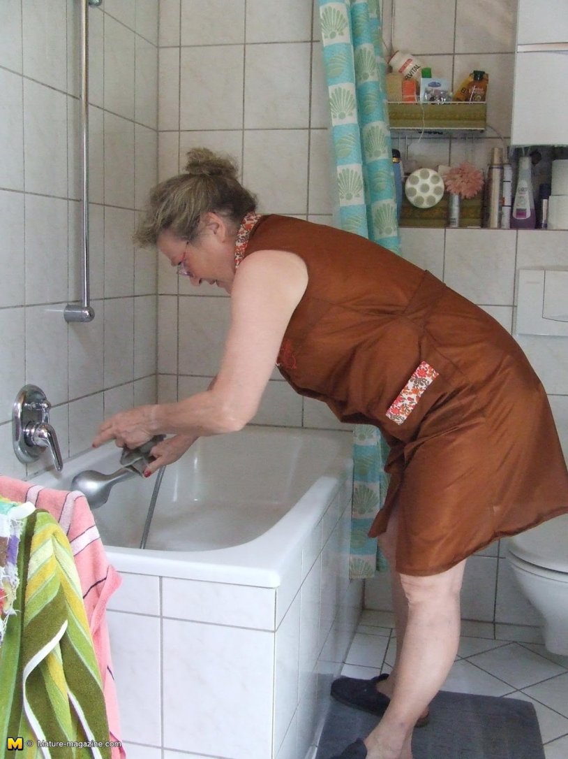 Naked mature Russian cleaners