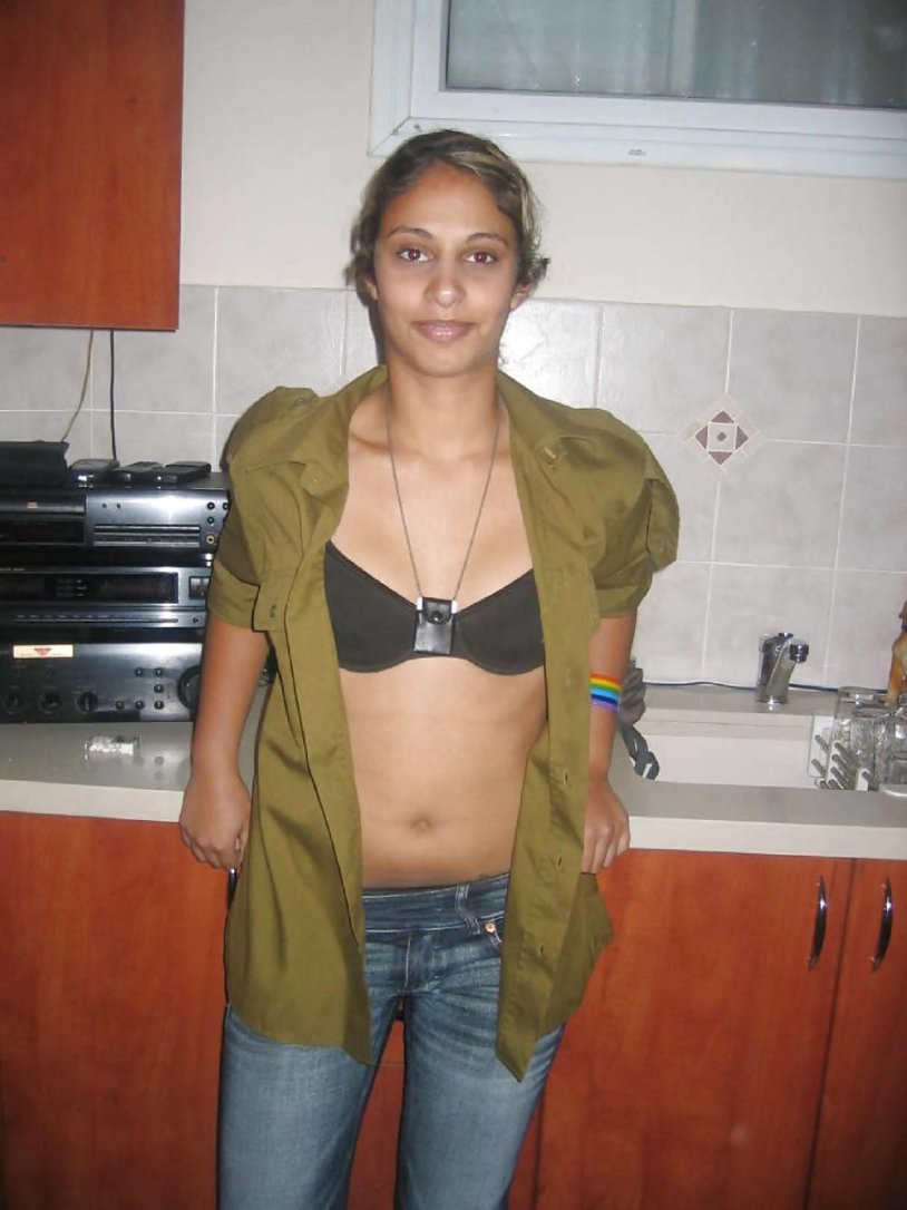 Jewish women are private