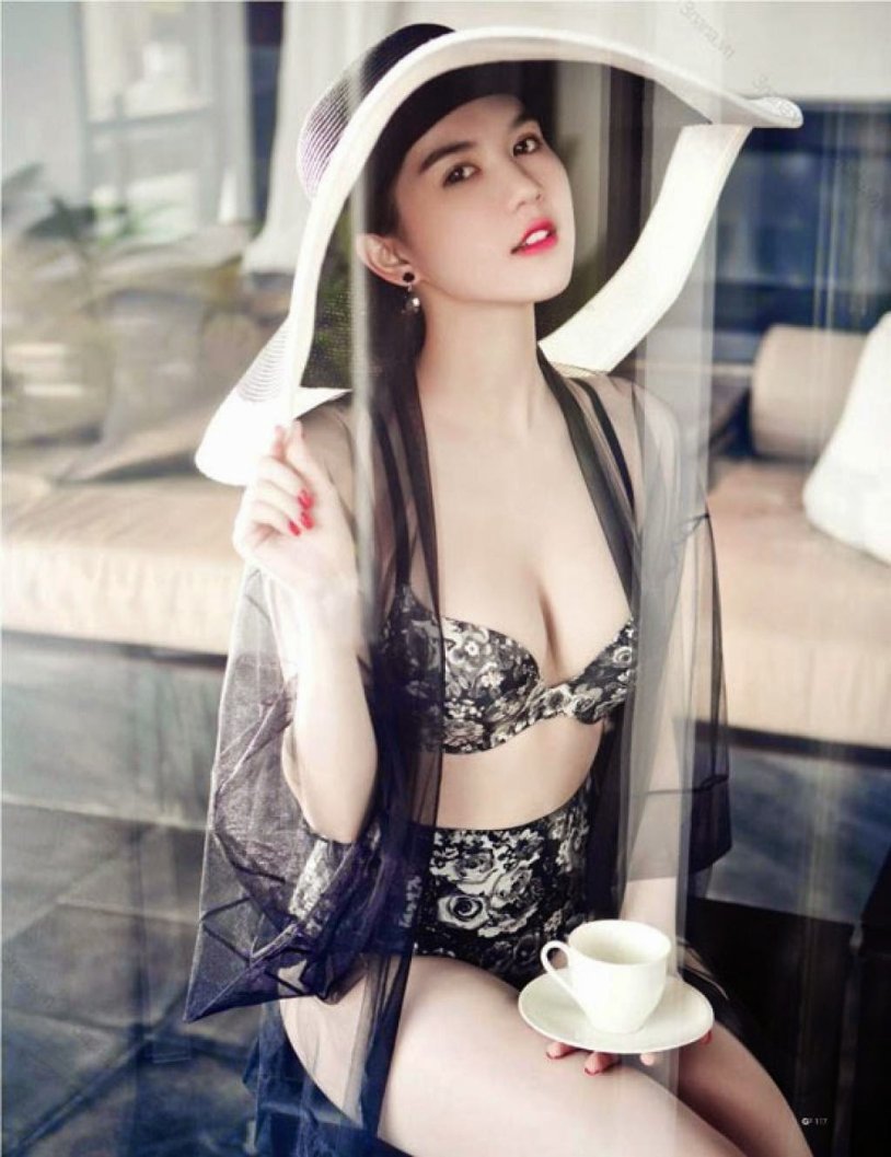 Áo yếm hot