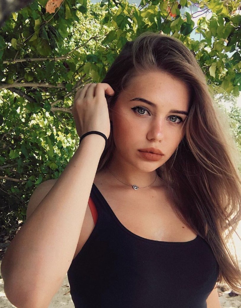 Sasha Romanova Tick Tokersh