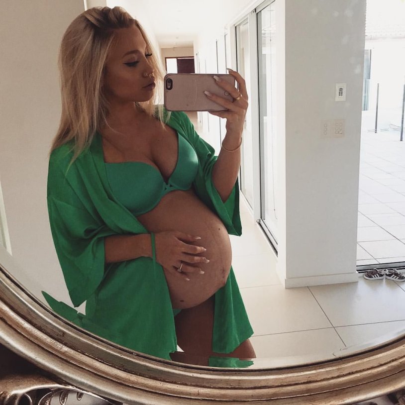 Tammy Hembrow is pregnant