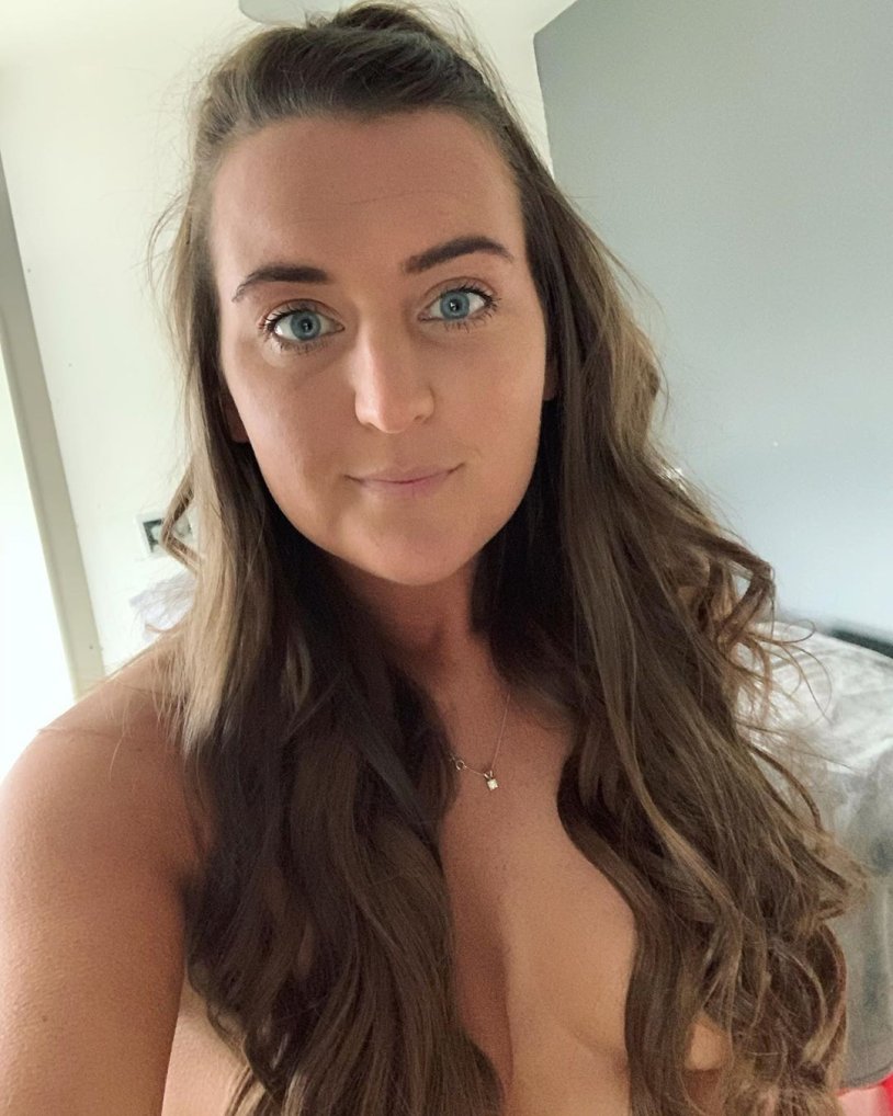 Nudist Pamela Fraser (Pamela Fraser)