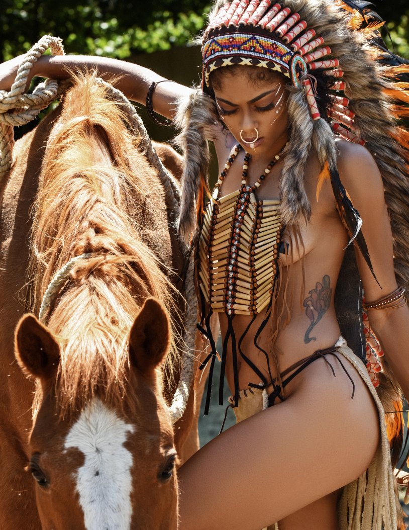 Naked Indian women