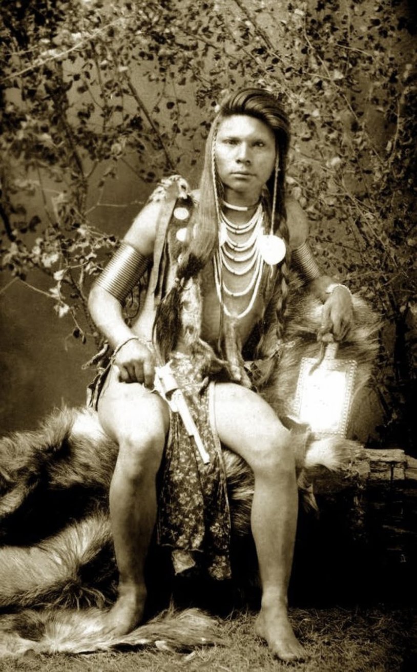 The woman of the Indian tribe