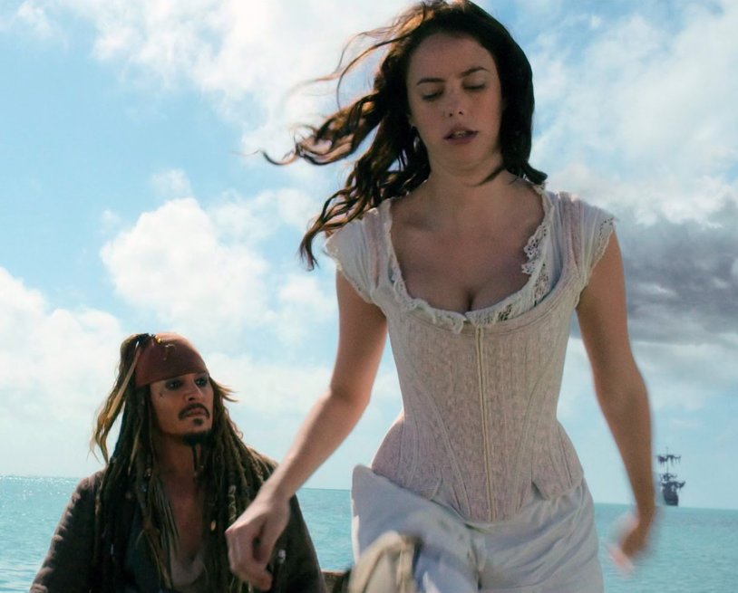 Kaya Skogladario Pirates of the Caribbean Sea