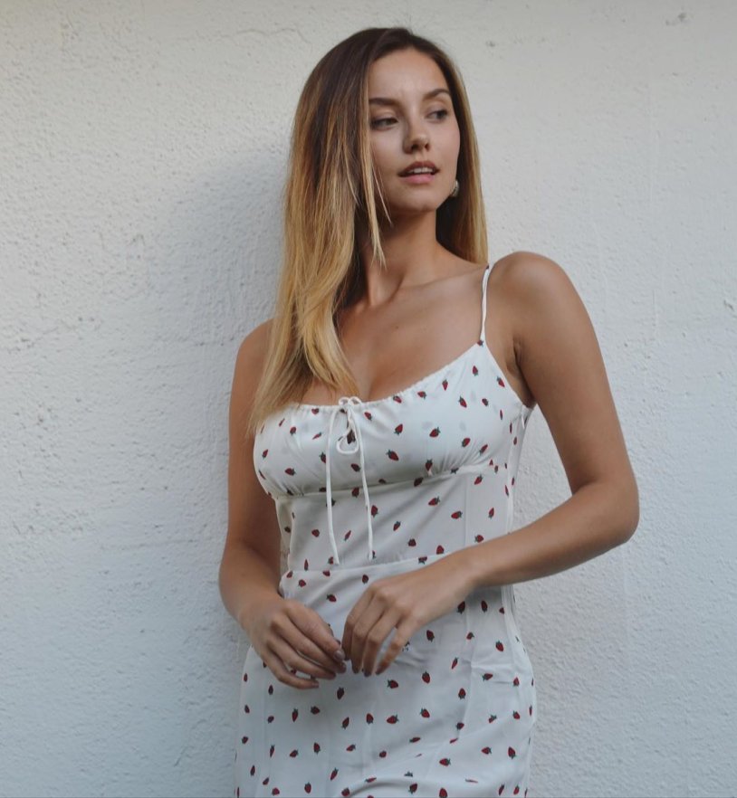 Nicola Cavanis Model drain