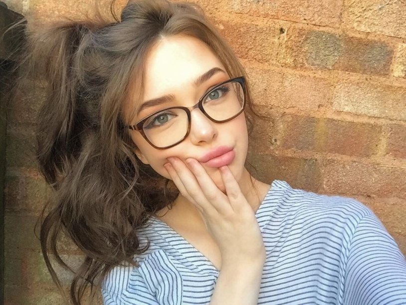 Selfie ideas at home with glasses