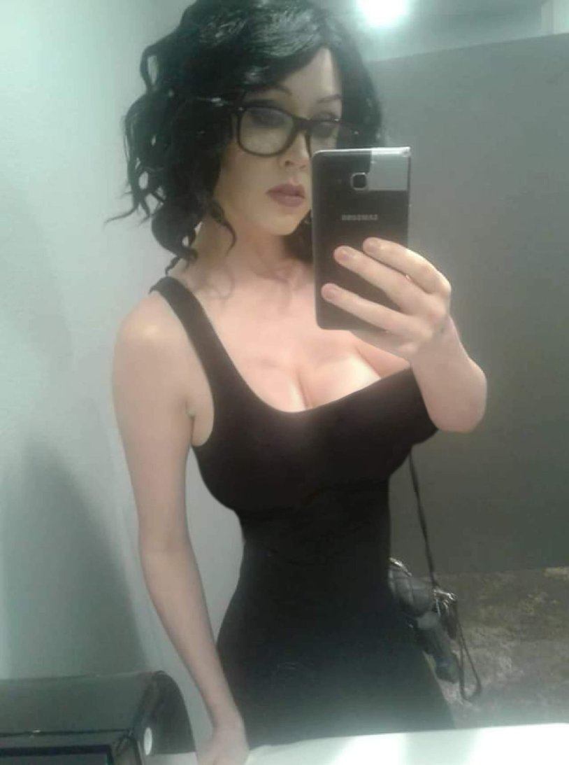 The third breast of jasmine tradevil